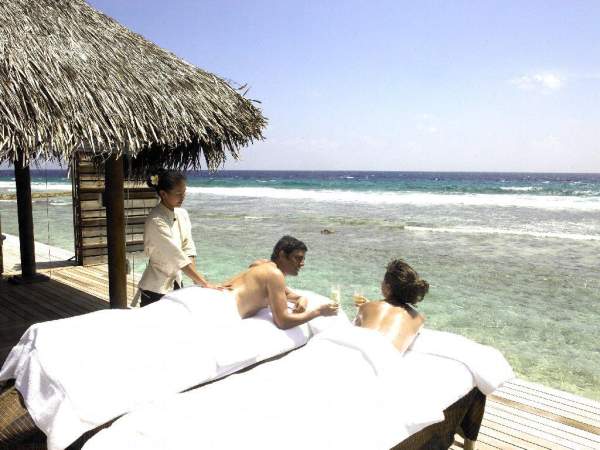 相片來源:Naladhu Maldives 馬爾代夫