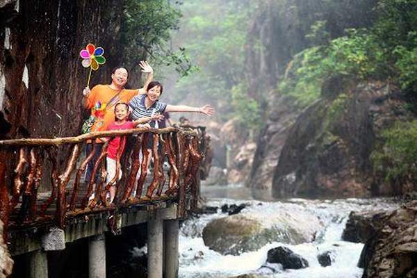 白水寨一景。 ( 相片來源:廣州旅遊網 ) 廣州