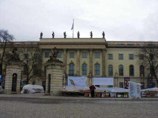 柏林洪堡大學是柏林內最古老的大學,它創新的教學理念,影響全世界的學術發展。(相片來源:Angela Chan) 柏林