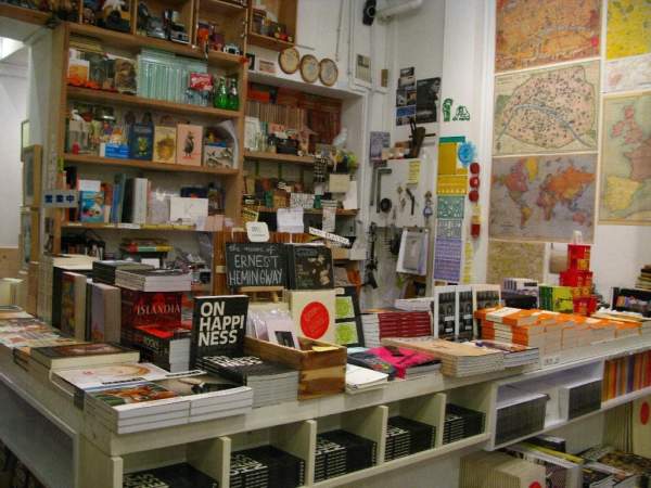 Books Actually 的精品與書籍皆藏量豐富,堪稱寶庫。 新加坡