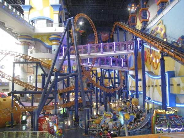 遊樂場中有亞洲最長的雲霄飛車軌道。 吉隆坡