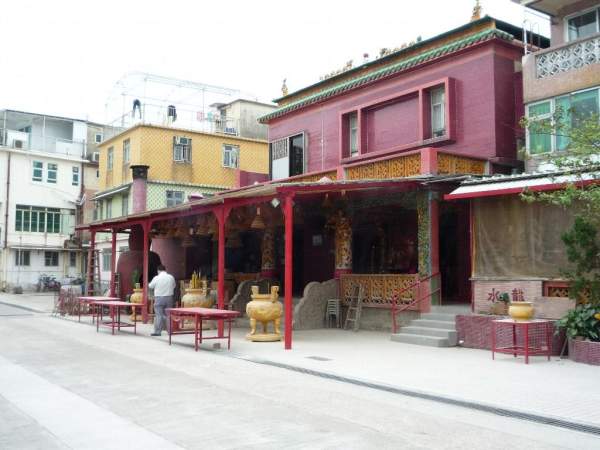 龍母廟屬坪洲最大寺廟,並以籤文與求多子多福靈驗著稱。(相片來源:Clara Lee) 香港