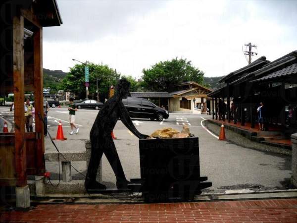 金礦博物館入口道出其主題歷史。 台北
