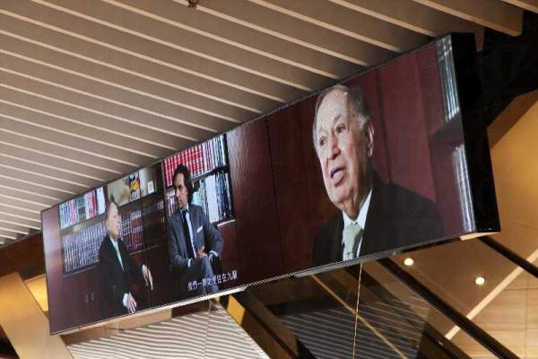 天際 100:香港 18 區故事無間斷播放鼓勵心靈的地道香港人物短片,細說著各區的勵志故事。 香港