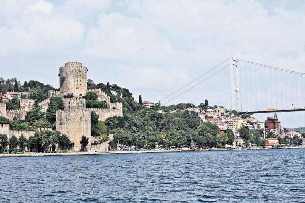 聞說土耳其於奧斯曼帝國時建築了不少宏偉的堡壘,而 Rumeli Fortress 則於帝國時期,屹立至今。 伊斯坦堡