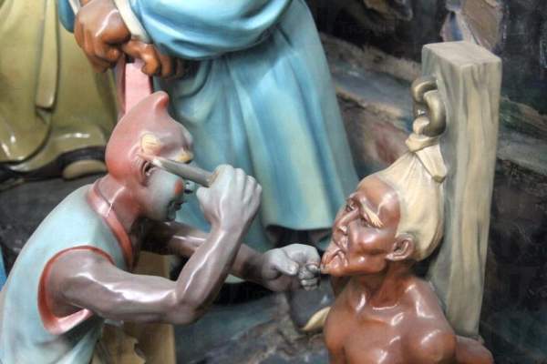 對比腰斬、剝皮等刑罰,勾脷筋已算是小兒科。 香港