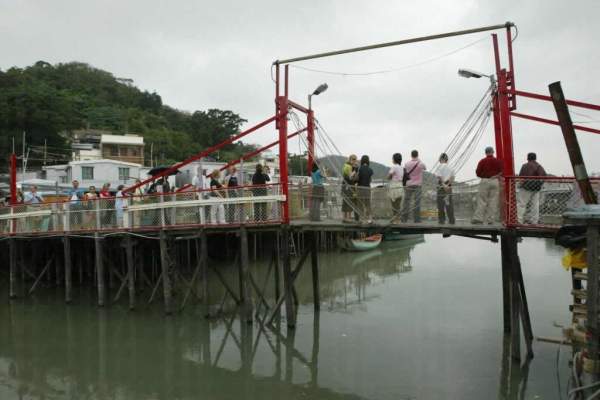 香港